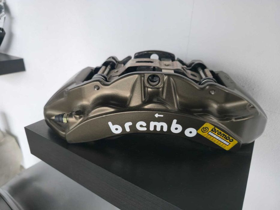 Pinças Brembo 6 Pistões (Alfa Romeo Giulia QV) - Adaptáveis