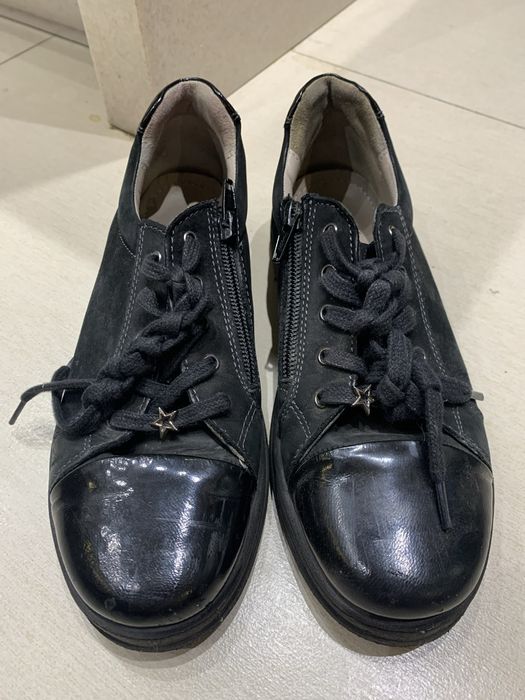 Czarne skórzane buty Lasocki rozmiar 36