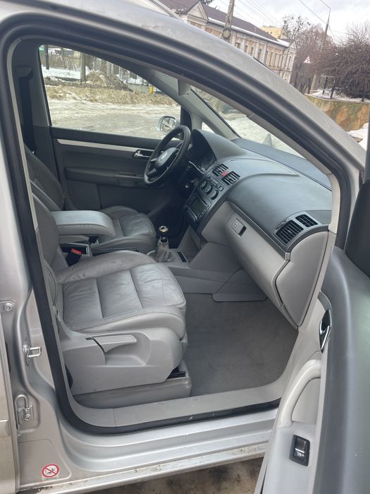 Продам в ласне авто