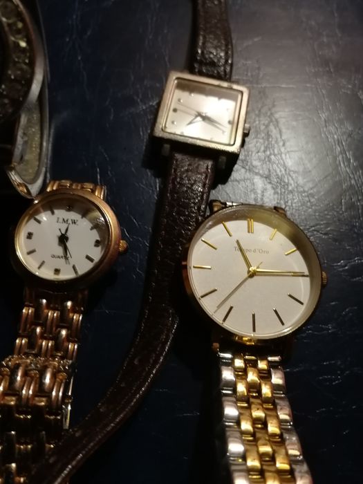Zestaw zegarków damskich na pasku bransolecie