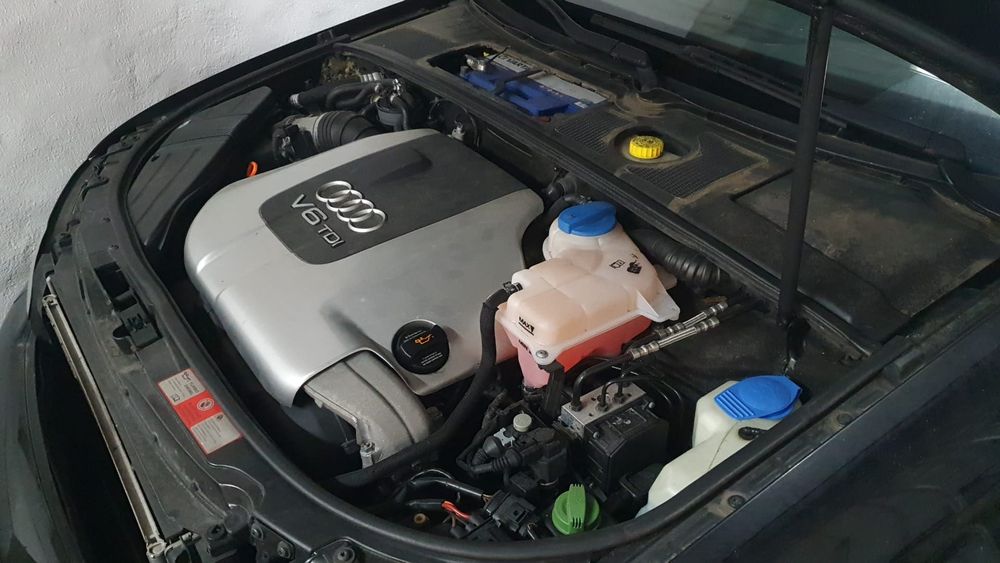 Motor Audi A4 2.5