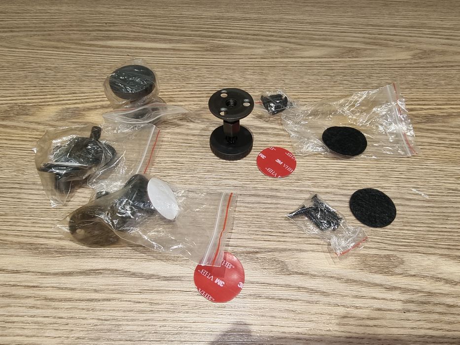 Комплект регулируемых ножек под мебель