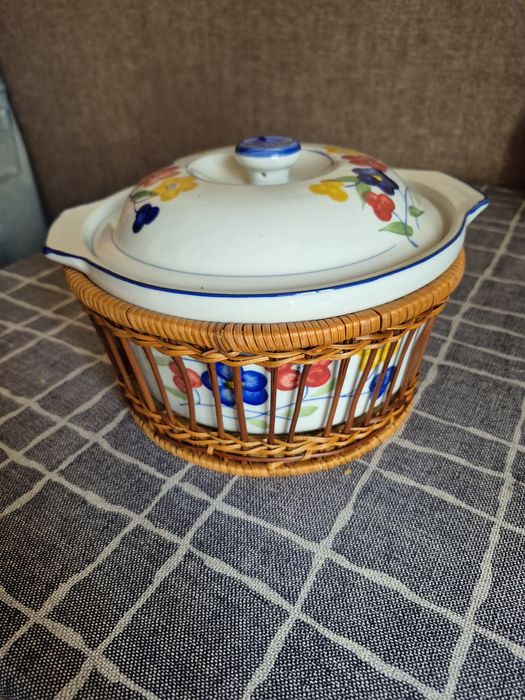 нова каструля, форма для запікання