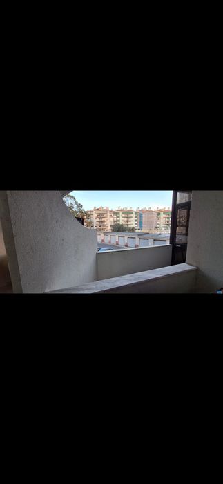 Apartamento T1 convertido em T2 no Cacém de Cima
