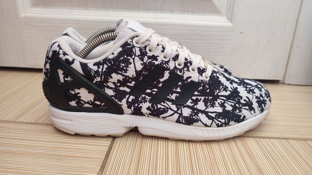 adidas zx flux - купити жіноче взуття - Ціна на OLX.ua