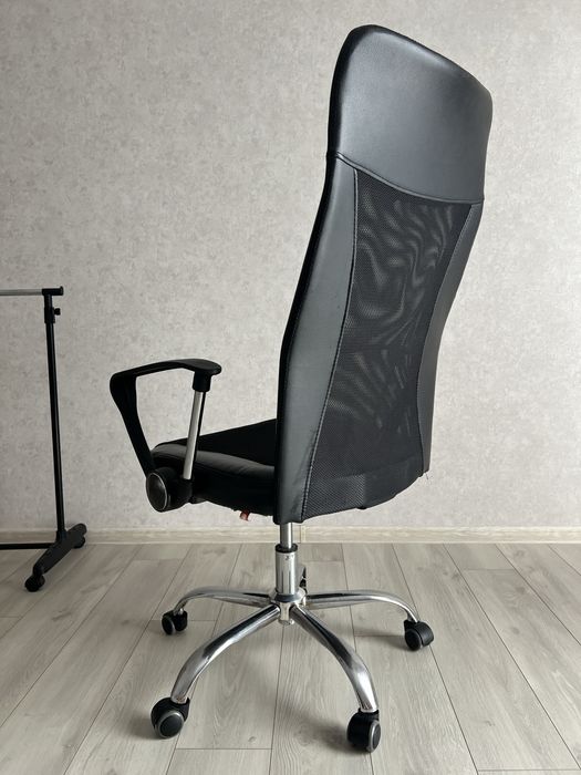 Крісло з jusk вживане стан як на фото