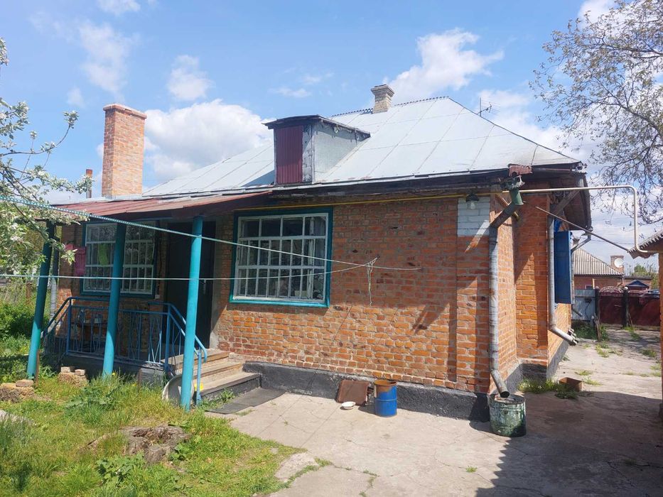 Цегляний будинок в Градизьку[]