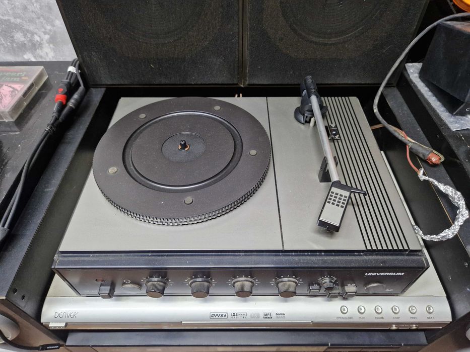 Gramofon Uniwersum
