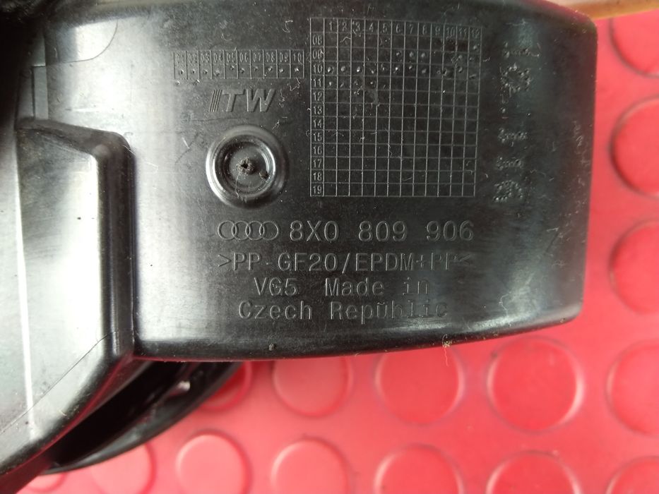 Tampa do depósito - 8X0971749 / 8X0809906 - AUDI A1 (8X1, 8XK)