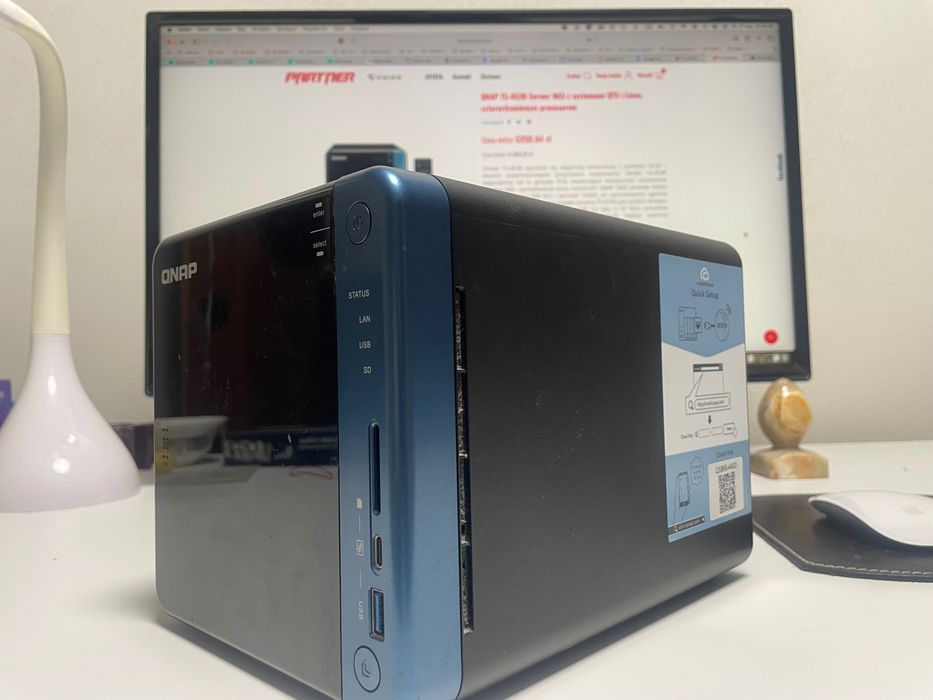 Serwer NAS QNAP TS-453 B + HDD 8TB + 2TB +