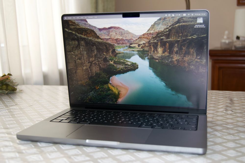 MacBook Pro 14-inch (2021) | M1 Pro | 16GB RAM | 512GB SSD