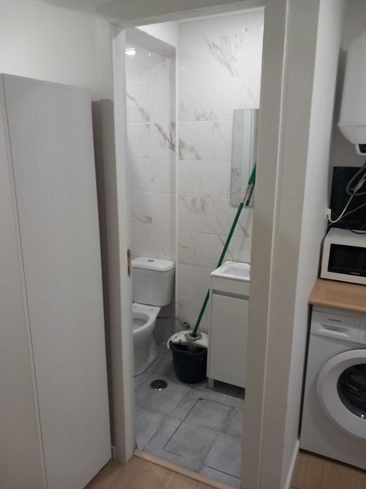 Aluga-se Estudio T0 Amora junto da estação Fertagus