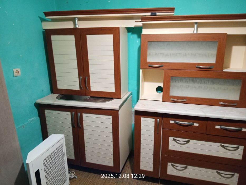 Продам кухню в нормальном состоянии