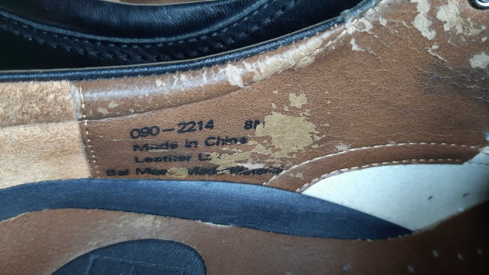 Buty wizytowe męskie czarne Dockers  roz 41