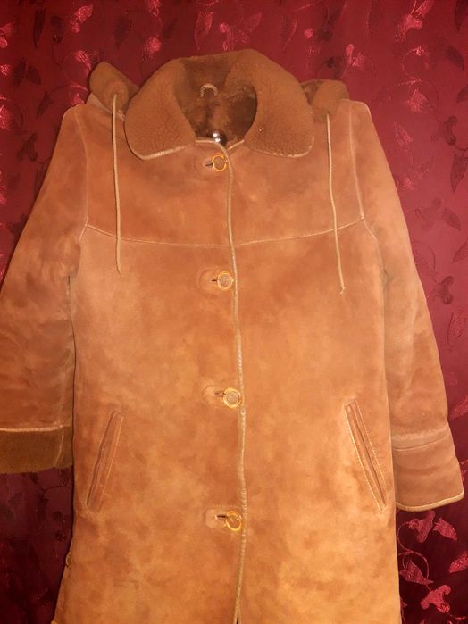 ДУБЛЁНКА с капюшоном /лёгенькая и очень теплая