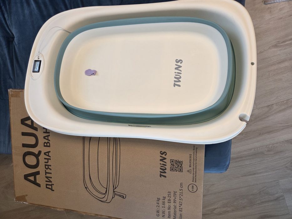 Продам ваночку TWINS