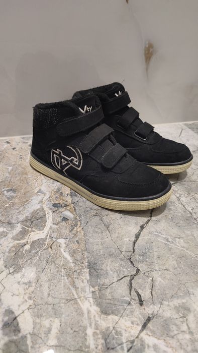 Термо хайтопи р. 36 замш чорний ідеальний стан