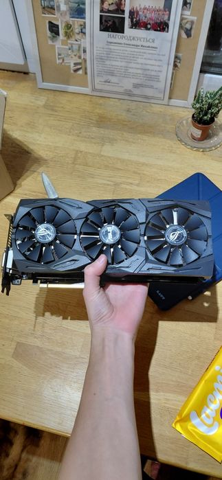 GeForce RTX 2070 asus rog strix OC 8gb