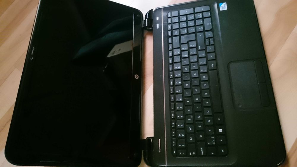 HP Sleekbook 15-b110so Intel Pentium 2GB RAM Hynix