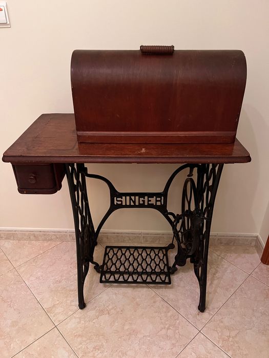 Máquina de costura da singer