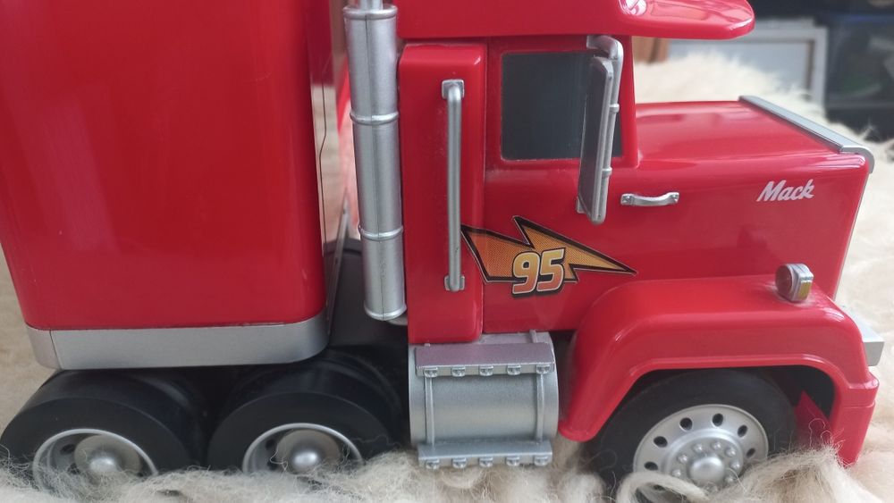 Монитор DISNEY и DVD приставка