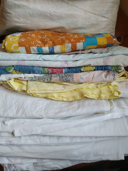 Покрывало по 200 грн. единица бу, вживане и по 350 грн