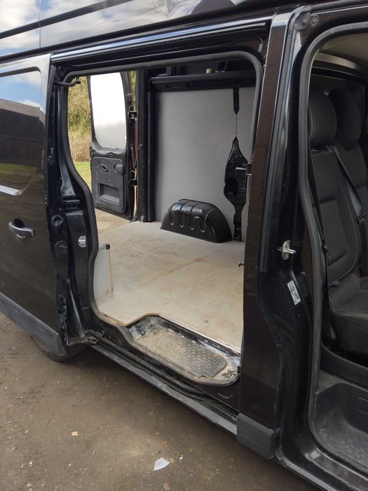 Renault Trafic cena  2019 rok, cena do negocjacji