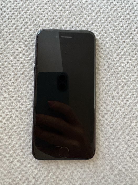 iphone 7 stan dobry bateria 100%