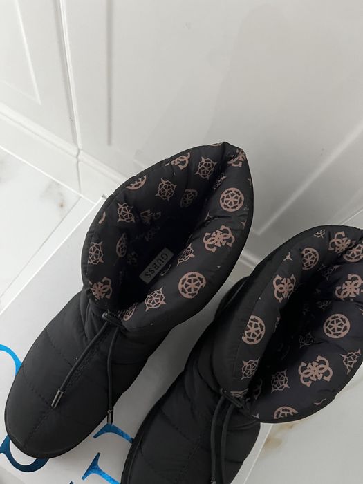 Buty zimowe śniegowce GUESS Leeda 37