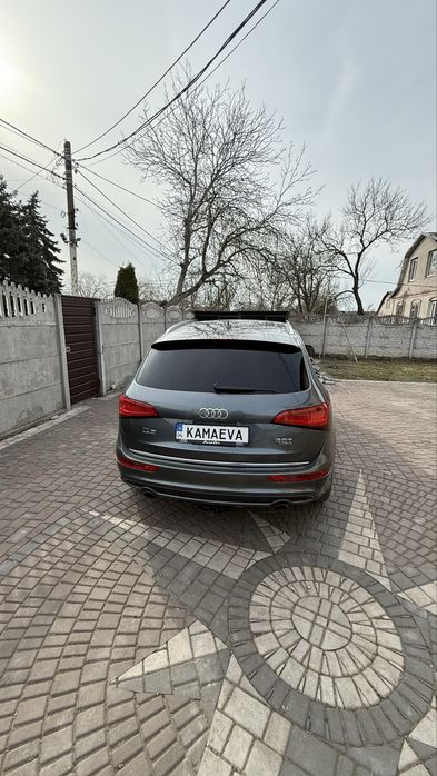 Audi sQ5.