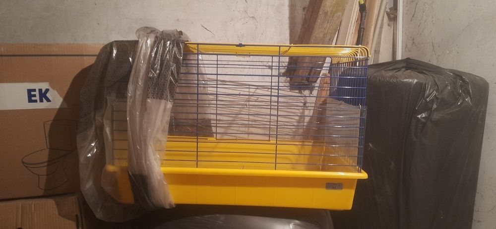 Продам клітку для тваринок