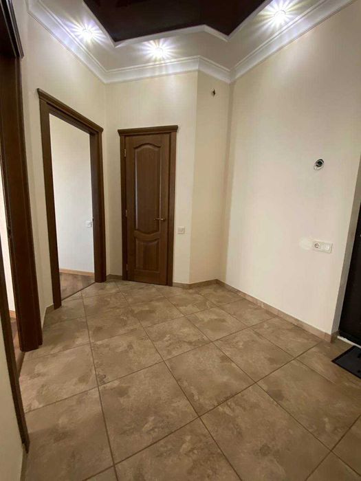 Продам 2х комнатную квартиру 11ст. Люсторфской дор. -море ,парк рядом