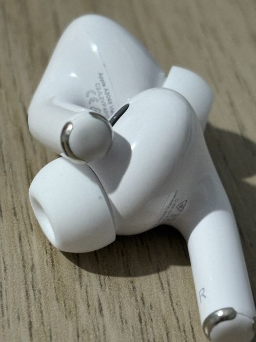 Apple AirPods Pron2 ( NOVOS )