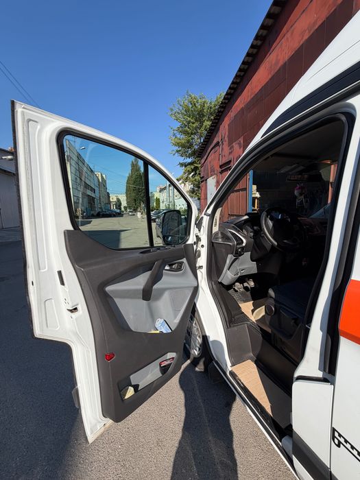 Продам вантажний мікроавтобус FORD TRANSIT