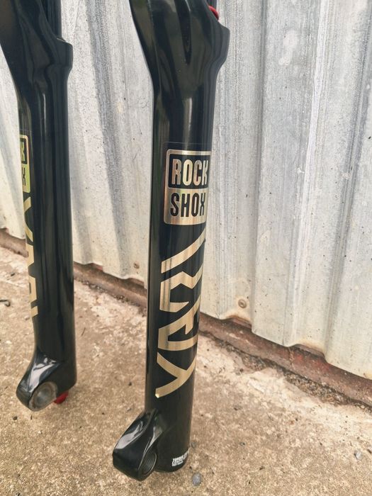 Rock Shox Yari 27.7 160mm