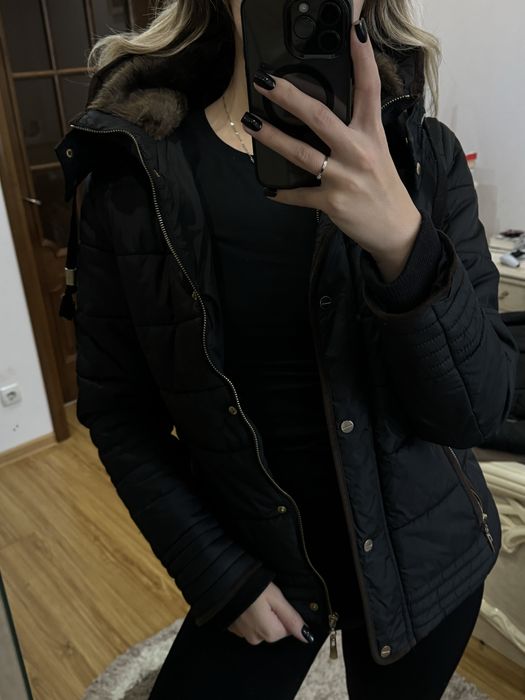 Курточка коротка зимова