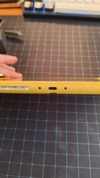 Nintendo Switch Lite Amarela Modificada