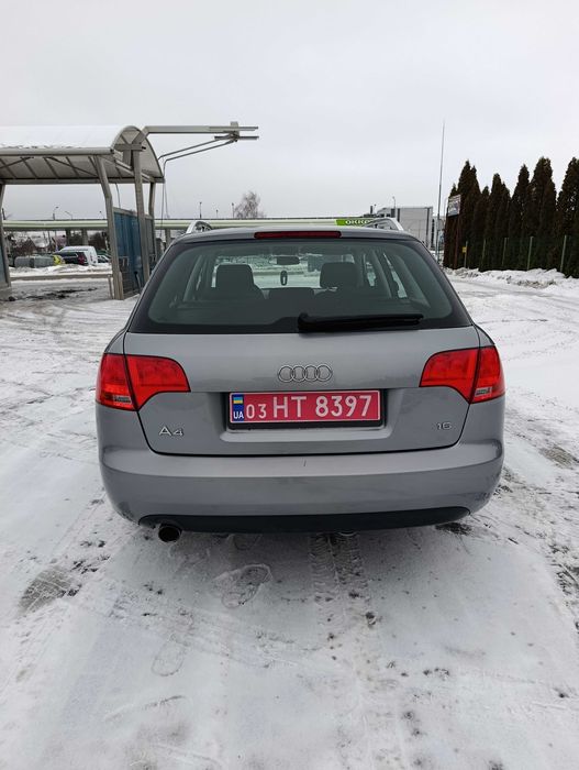 Audi A4 b7 1.6 бензин