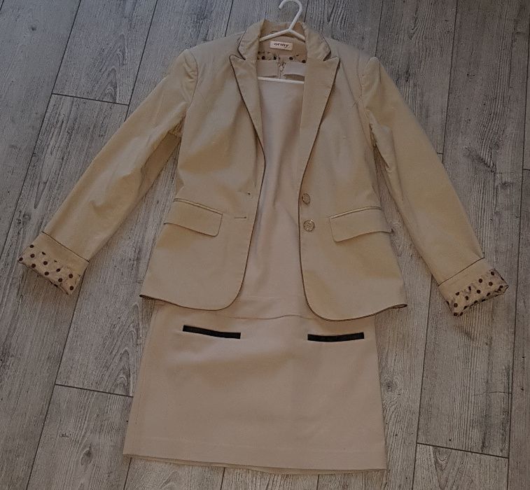 Sukienka ORSAY beżowa klasyczna JAK NOWA