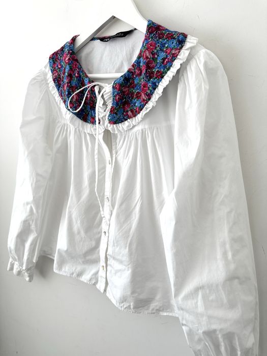 ZARA koszula z ozdobnym kołnierzem