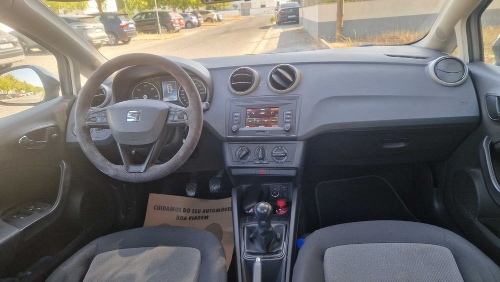 Seat Ibiza 1.4tdi 90cvs 5 portas 5 lugares 12/2016 Nacional