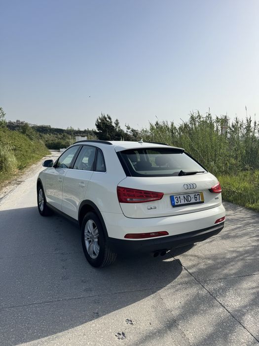 Audi Q3  -  2012 APENAS 105000KM