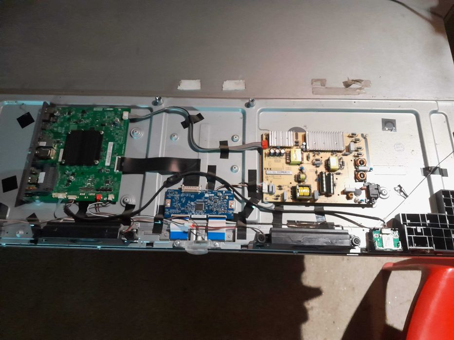 PEÇAS - TV LED 50" - TCL 50DP660 - com Ecrã Partido!!!