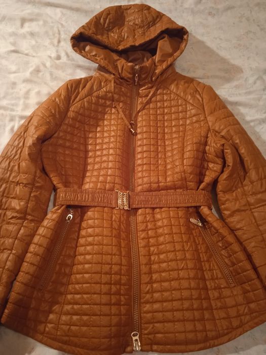 Продам осеннюю курточку