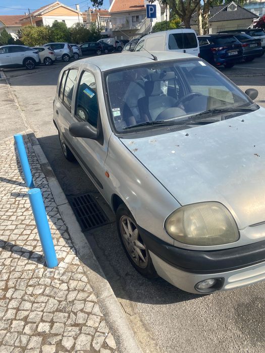 Vendo renault clio