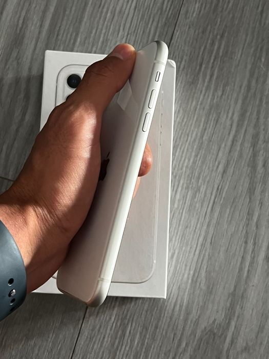 iPhone 11 64Gb - Sem marcas