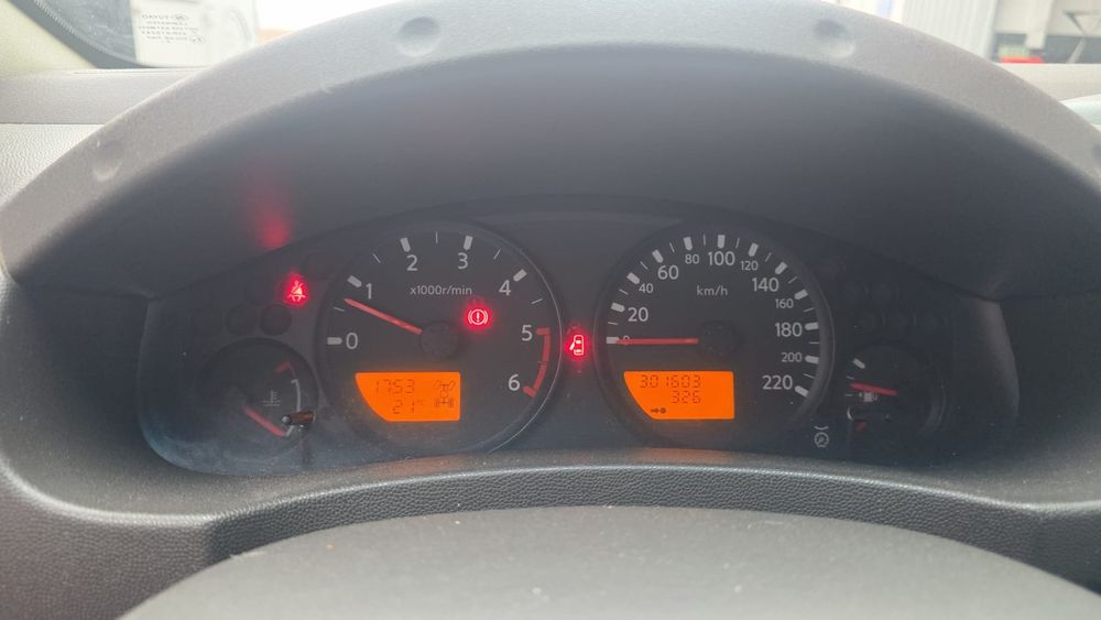 Nissan navara d40