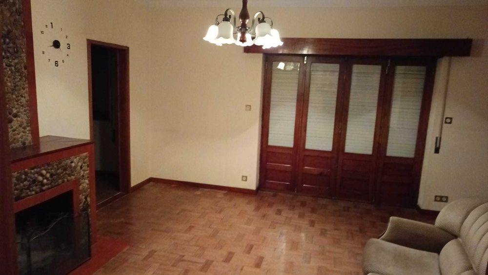 Arrendo casa T2 em Tamengos Anadia