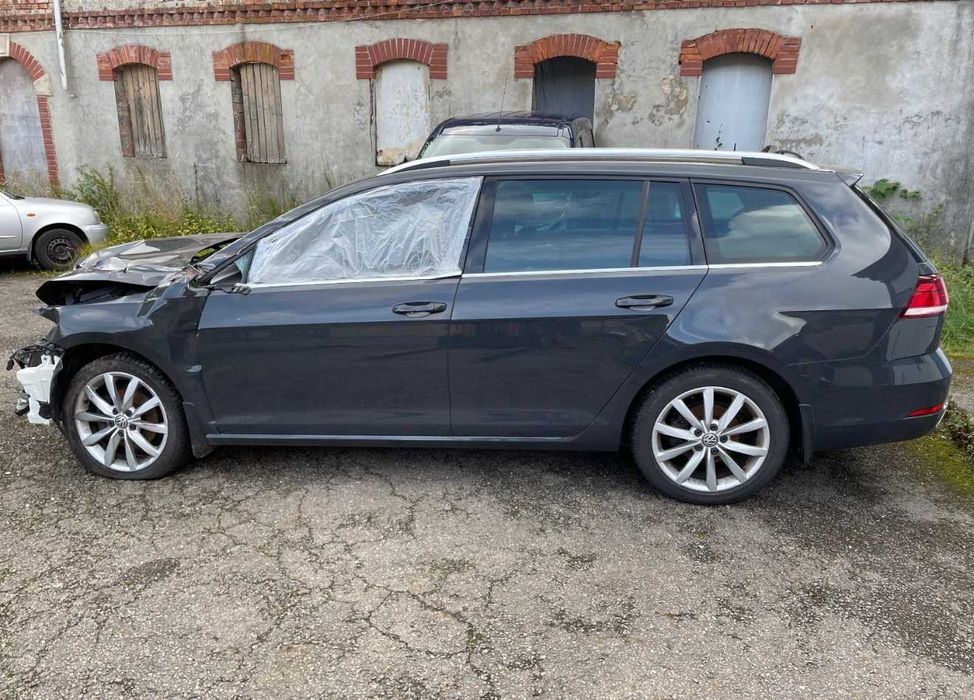 Розборка Golf 7-7.5 1.8 tsi 2.0 tdi Двигун кпп шрот бампер капот крило