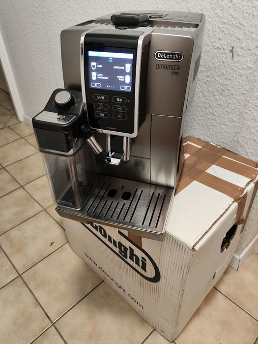 Кавомашина Delonghi Dinamica Plus